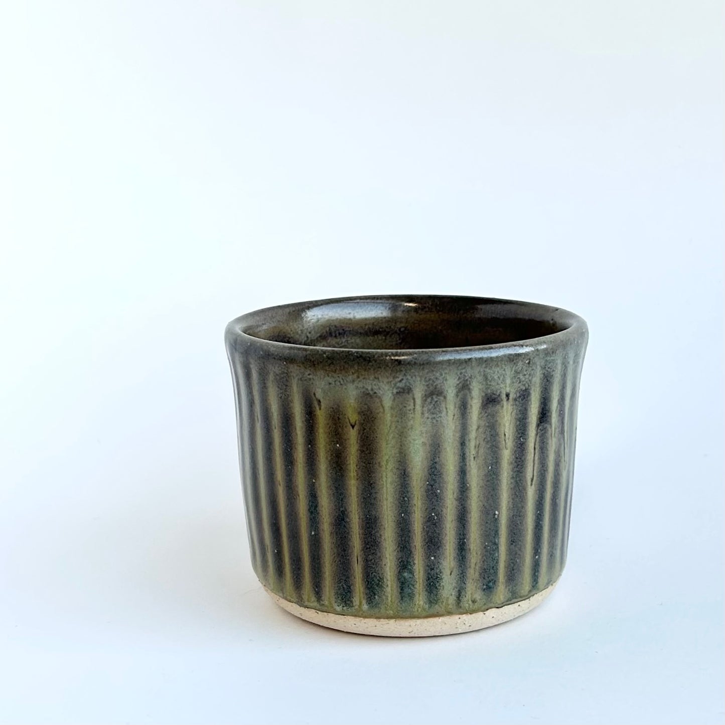 black + swamp green ridge mug